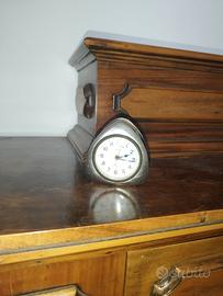 Orologio meccanico da scrivania con "sveglia"
