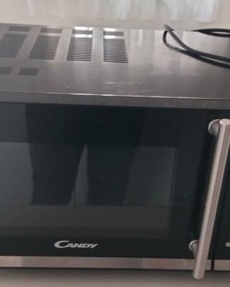 Forno a microonde Candy con grill