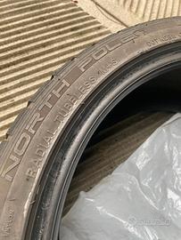 Gomme invernali 225/40 R18 Momo design