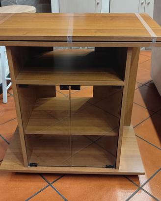 Mobile porta TV con piano girabile e sportelli.