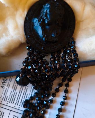 spilla vittoriana collana