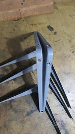 Staffe per ripiani fisse e pieghevoli