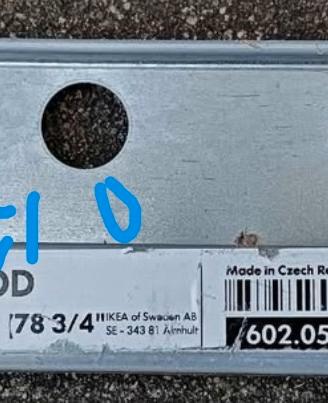 staffa sospensione Metod Ikea 140cm