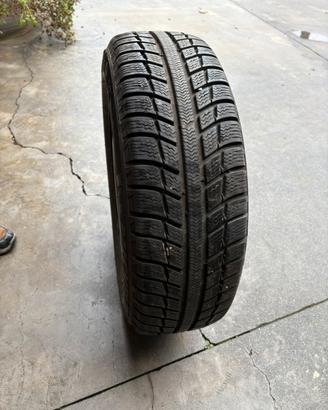 Gomme Michelin  con cerchione 195/65R15 come nuove