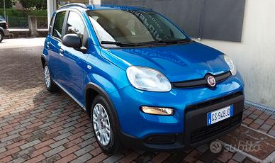 Fiat Panda 1.0 Hybrid FYRE-FLY 5 posti KM 19.000