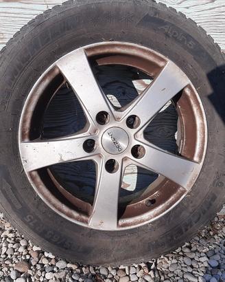 cerchi da 15 e pneumatici michelin alpin 5 inverna