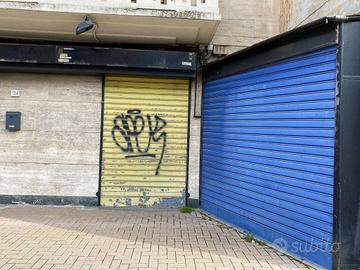 AVIGLIANA - 4 LOCALI CON NEGOZIO E BOX AUTO