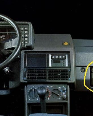 La mitica valigia Valextra per alfa romeo 90
