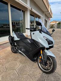 YAMAHA TMAX 560 TECH MAX