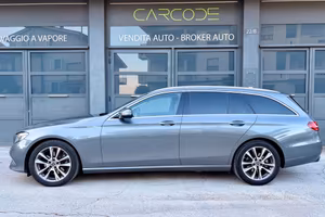 Mercedes-benz E 220 4 MATIC BOOK MERCEDES SEDILI C