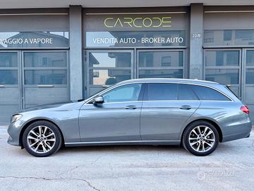 Mercedes-benz E 220 4 MATIC BOOK MERCEDES SEDILI C