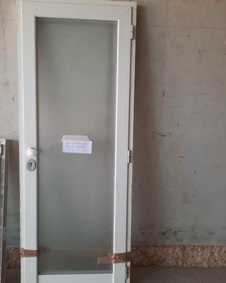 Finestra Alluminio  215x82