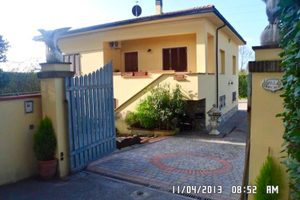 Appartamento VILLA " ARIALE " piano terra