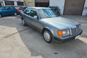 Mercedes 300 E 24v W124 del 1990