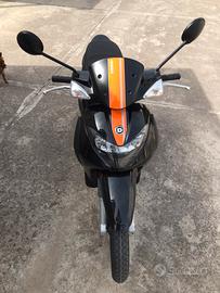 Piaggio Liberty SP 125 / Derbi Sonar 125