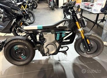 BMW CE 02 4kw Abs