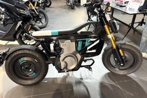 BMW CE 02 4kw Abs