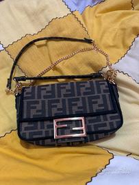 Borsa fendi parallelo