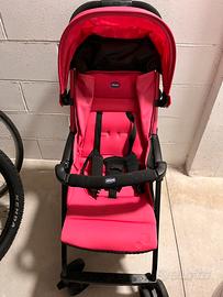Passeggino chicco leggero colore fucsia