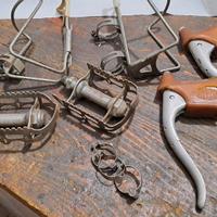 Leve Universal, pedali Sheffield, porta borracce 