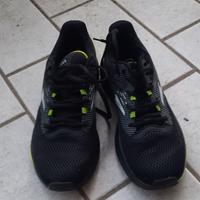 scarpe da ginnastica
