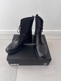 Stivaletto basso in pelle, n. 40