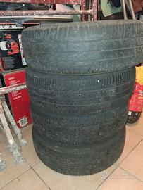 4gome con cerchioni in ferro 