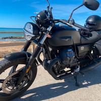 Moto Guzzi V7 850 Stone