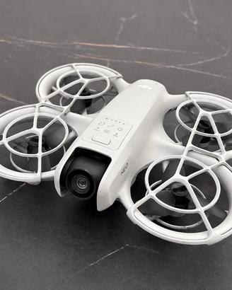 DJI Neo + 2 batterie + custodia