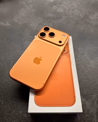 Apple iPhone 17 Pro Orange Cosmic