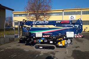 Piattaforma aerea cingolata CELA DT 25 con sbarco 