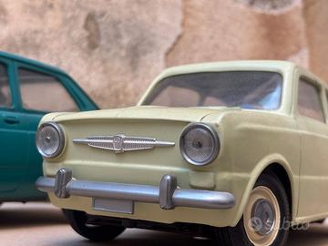 Modellino Fiat 850 nuovo senza scatola