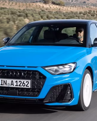 Audi a1 a3 a4 a5 a6 a7 s line ricambi disponibili