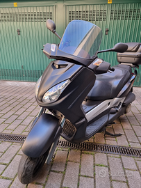 Yamaha xmax 250