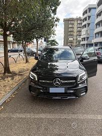 Mercedes glb