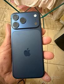 IPhone 17pro max con 2 giorni di vita