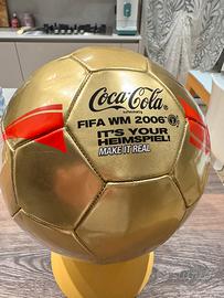 Pallone d'oro Coca-cola Autografato mondiali 2006