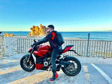 Streetfighter v2 scarico akrapovic