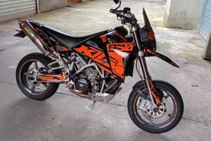 KTM 950 supermoto