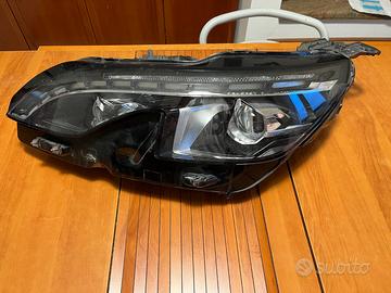 Faro/fanale Peugeot 3008