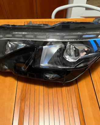 Faro/fanale Peugeot 3008