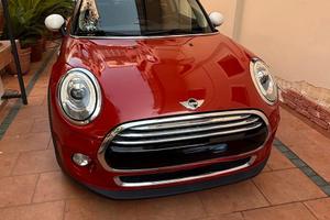 Privato vende mini cooper D anno 2017