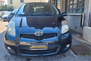 Toyota Yaris 1.4 D-4D DPF 3 porte Sol