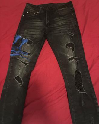Jeans alla moda com nuovi