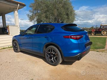 Alfa Romeno Stelvio Q4 
