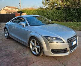 Audi TT 2.0 TFSI S tronic S line