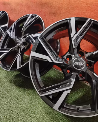 Cerchi Audi A3 A4 A6 Q2 Q3 Q4 Q5 VW Seat Skoda R18