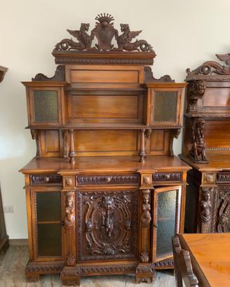 Credenza antica