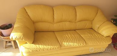 divani in vera pelle  3 posti più 2 posti