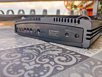 amplificatore audio auto